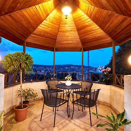 Iliani Hotel Tbilisi Buitenkant foto