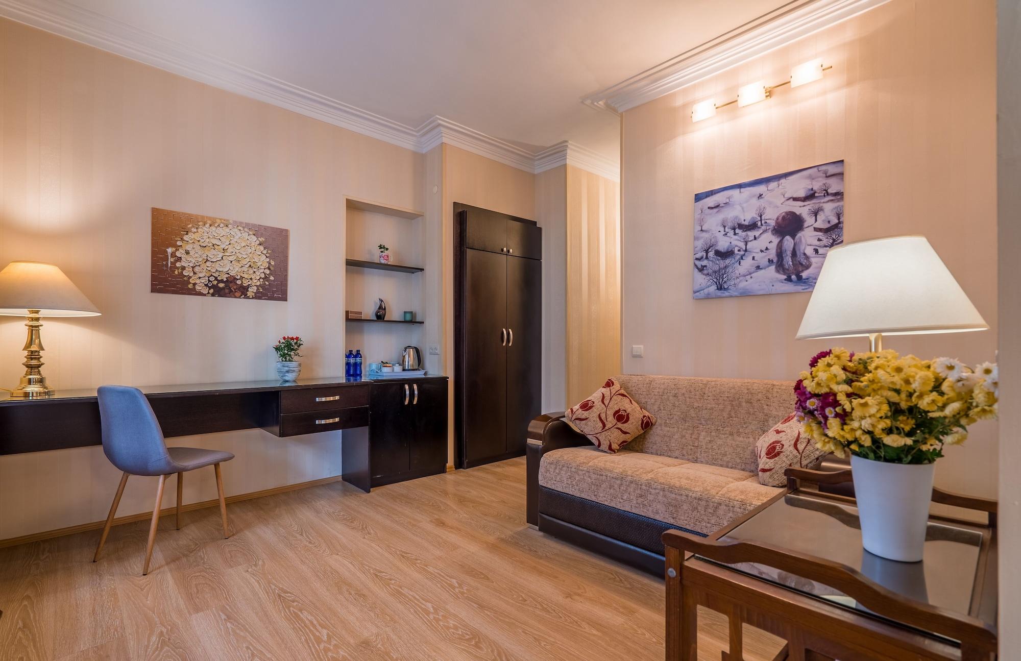 Iliani Hotel Tbilisi Buitenkant foto