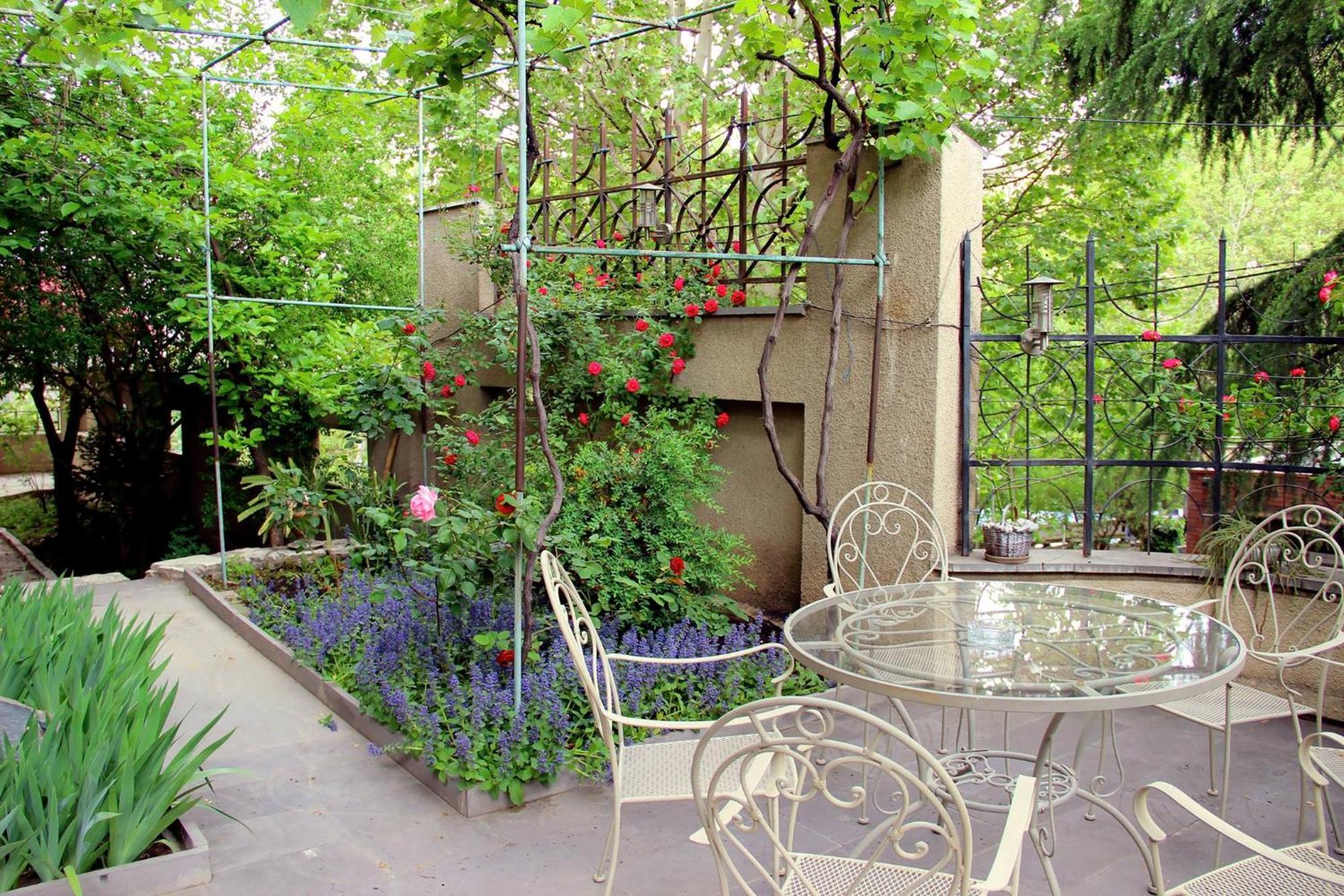 Iliani Hotel Tbilisi Buitenkant foto