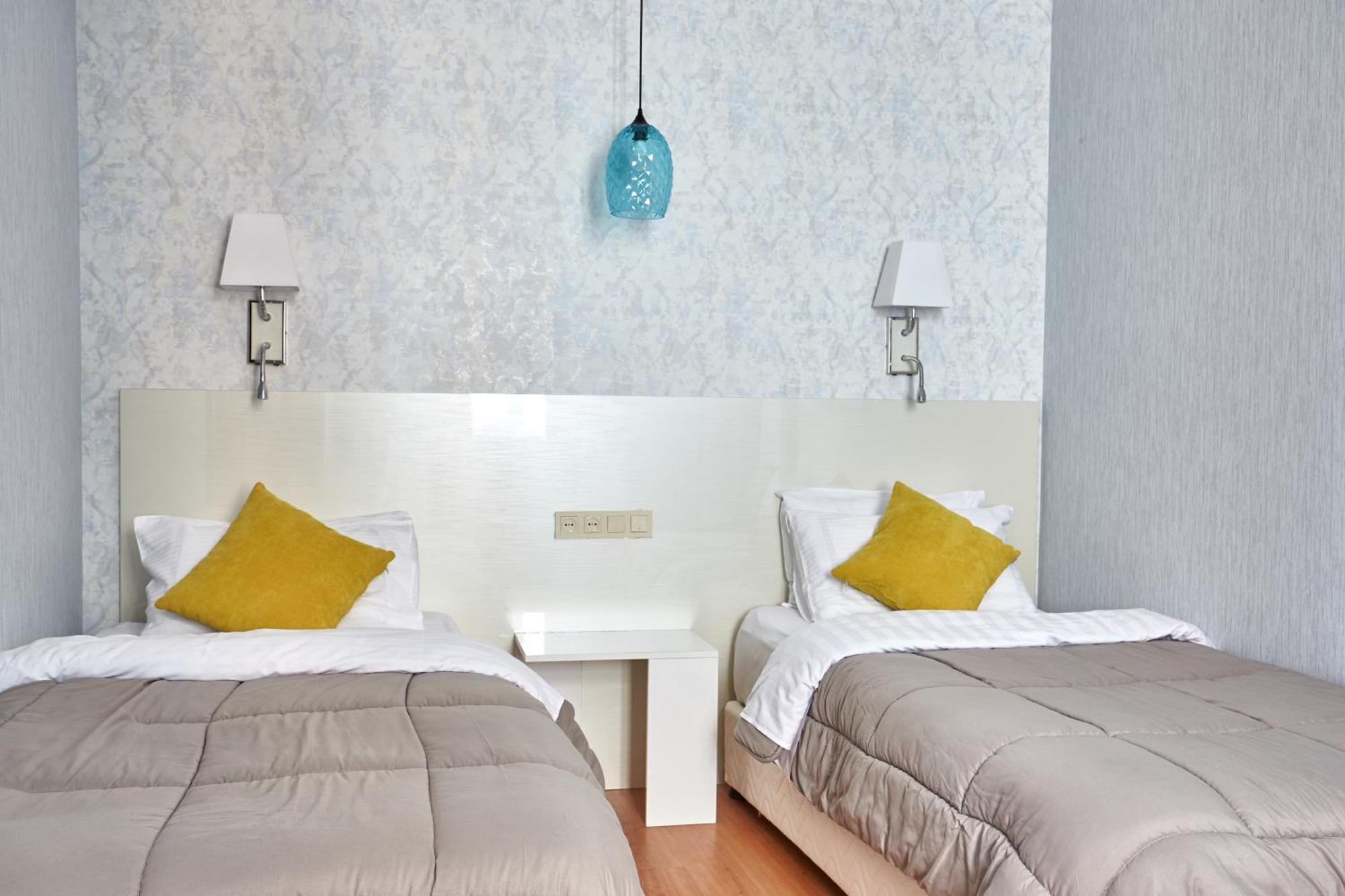 Iliani Hotel Tbilisi Buitenkant foto