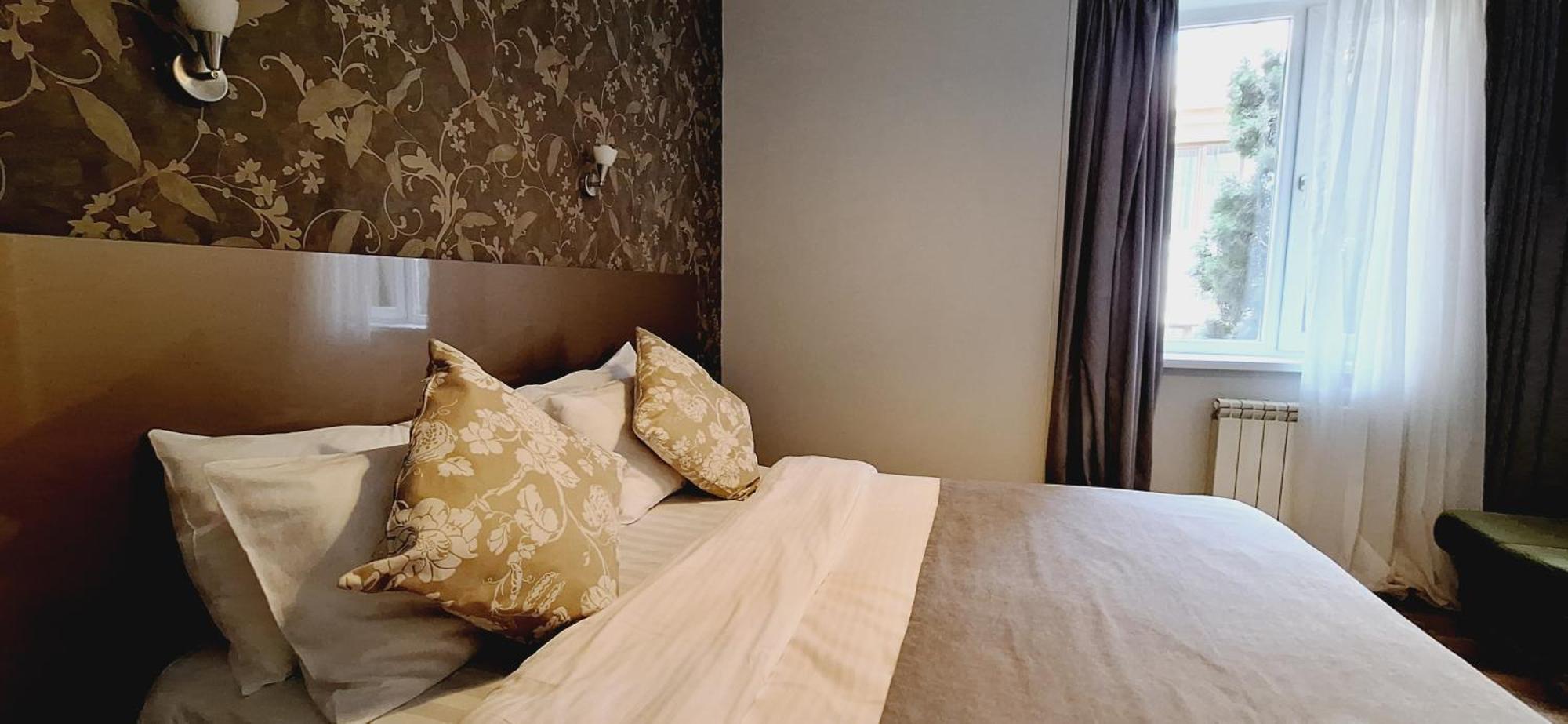 Iliani Hotel Tbilisi Buitenkant foto