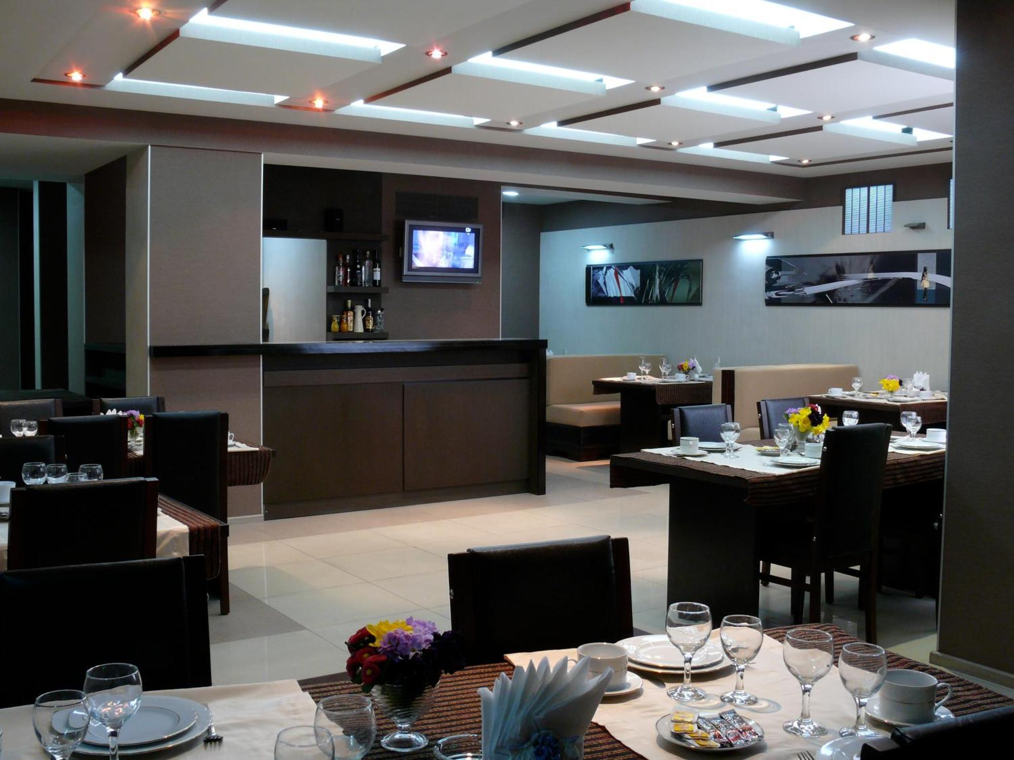 Iliani Hotel Tbilisi Buitenkant foto