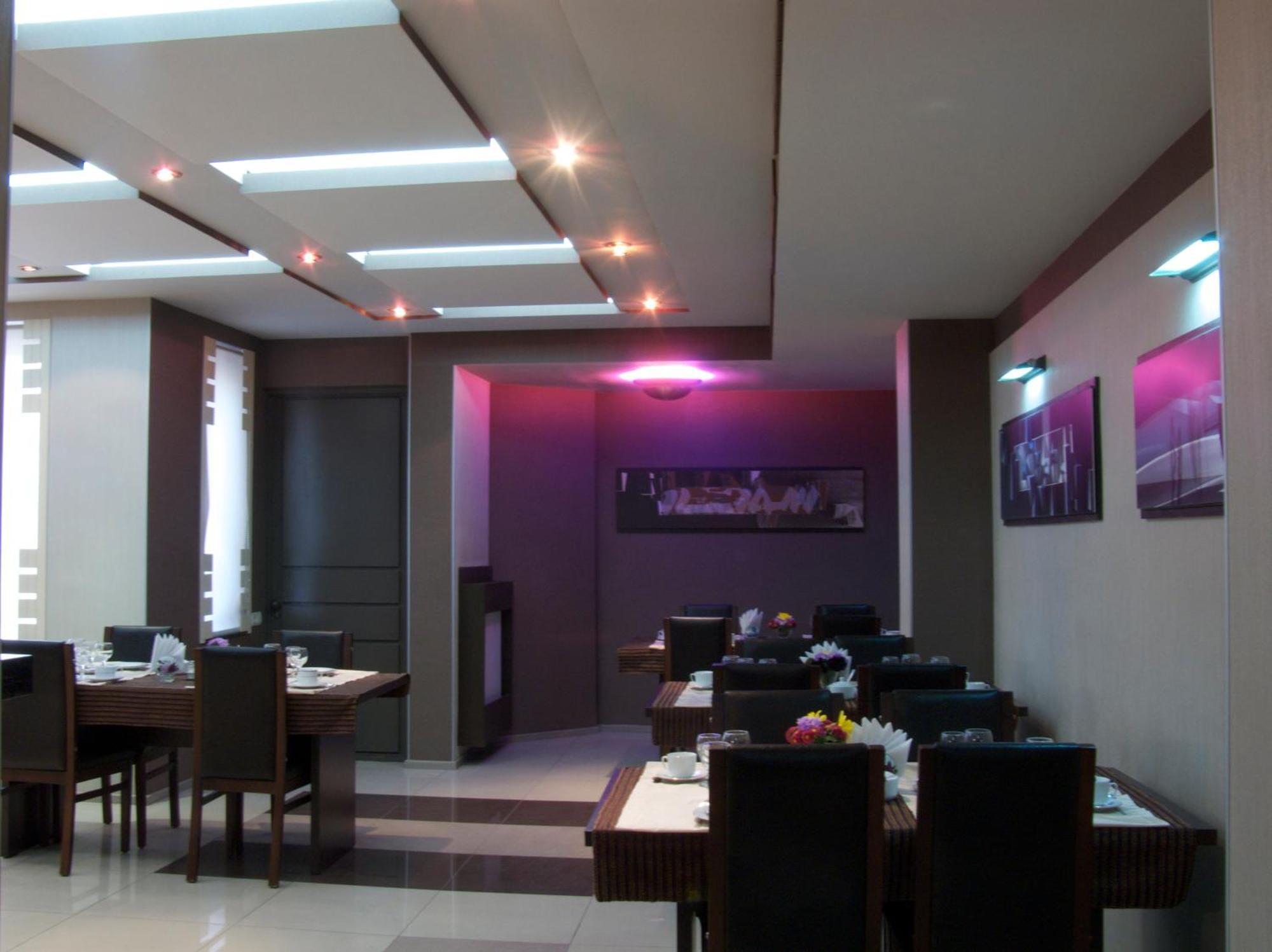 Iliani Hotel Tbilisi Buitenkant foto