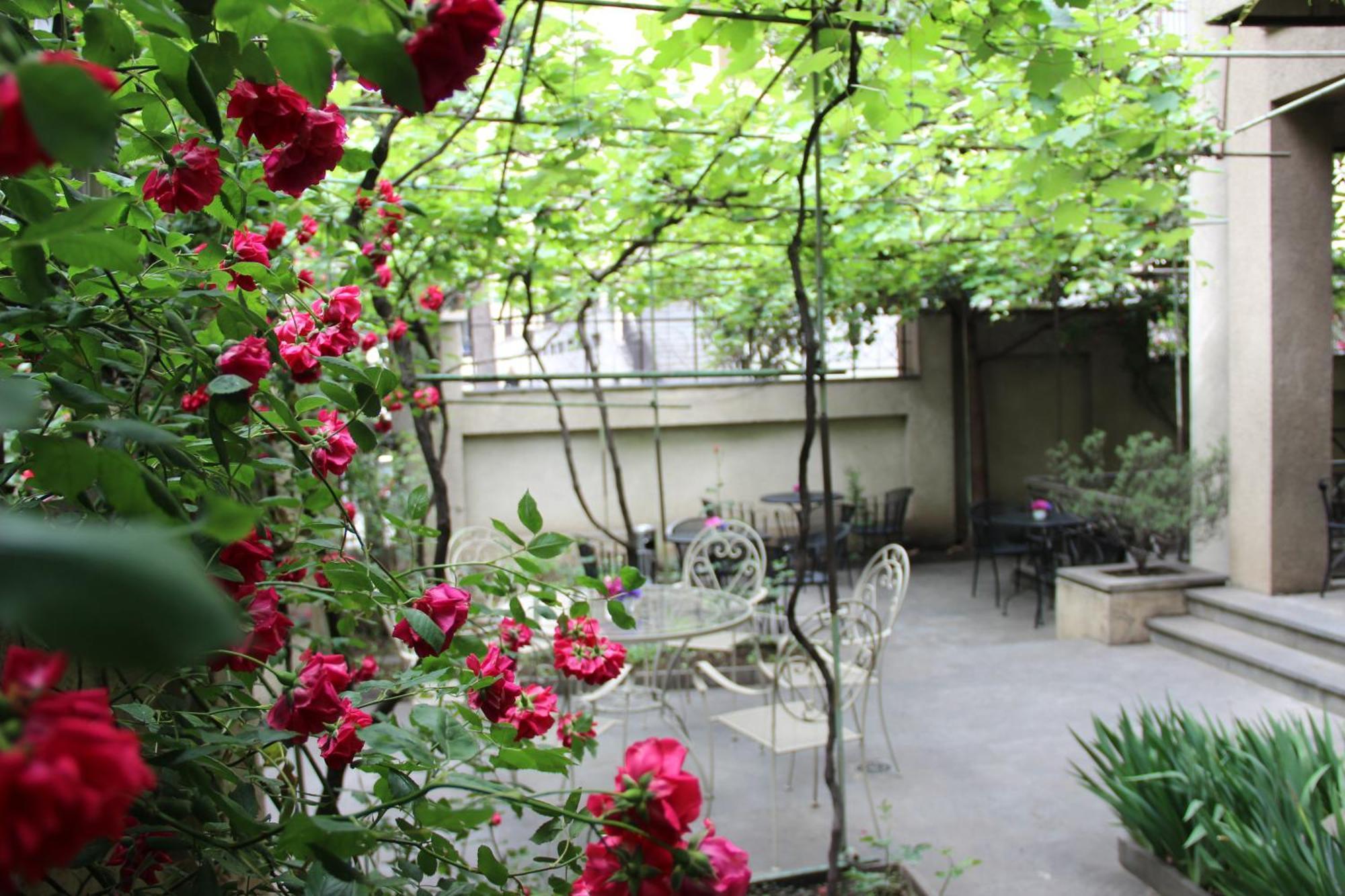 Iliani Hotel Tbilisi Buitenkant foto
